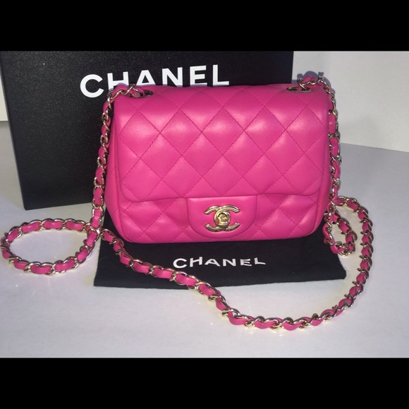 🎊SOLD🎊Authentic Chanel quilted mini square flap